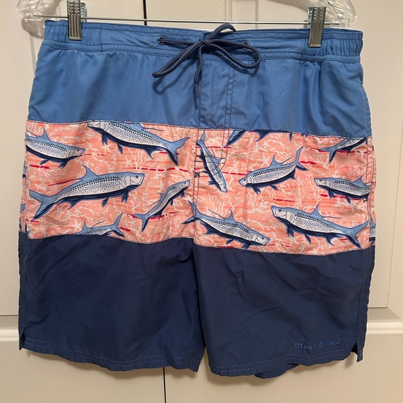 Men’s Vineyard Vines bathing suit - Picture 1 of 3